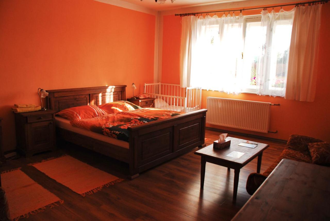 Hostinec A Penzion U Rezku Jistebnice Экстерьер фото